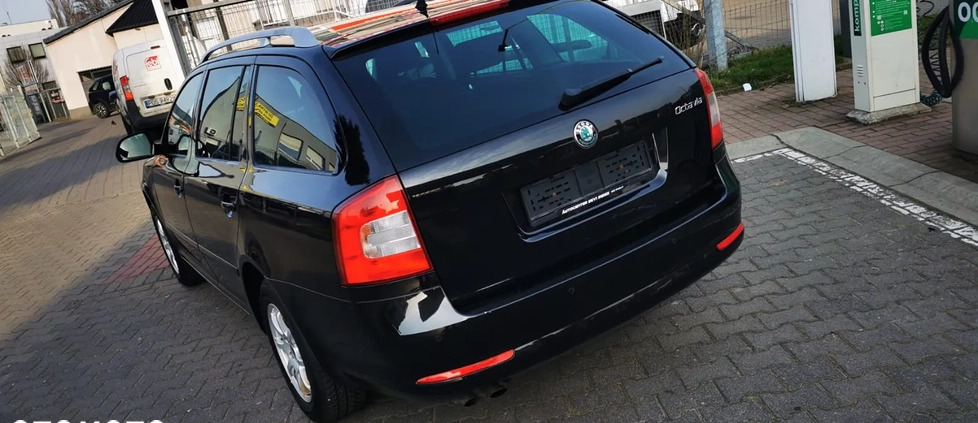 Skoda Octavia cena 18000 przebieg: 160000, rok produkcji 2011 z Kalisz małe 211